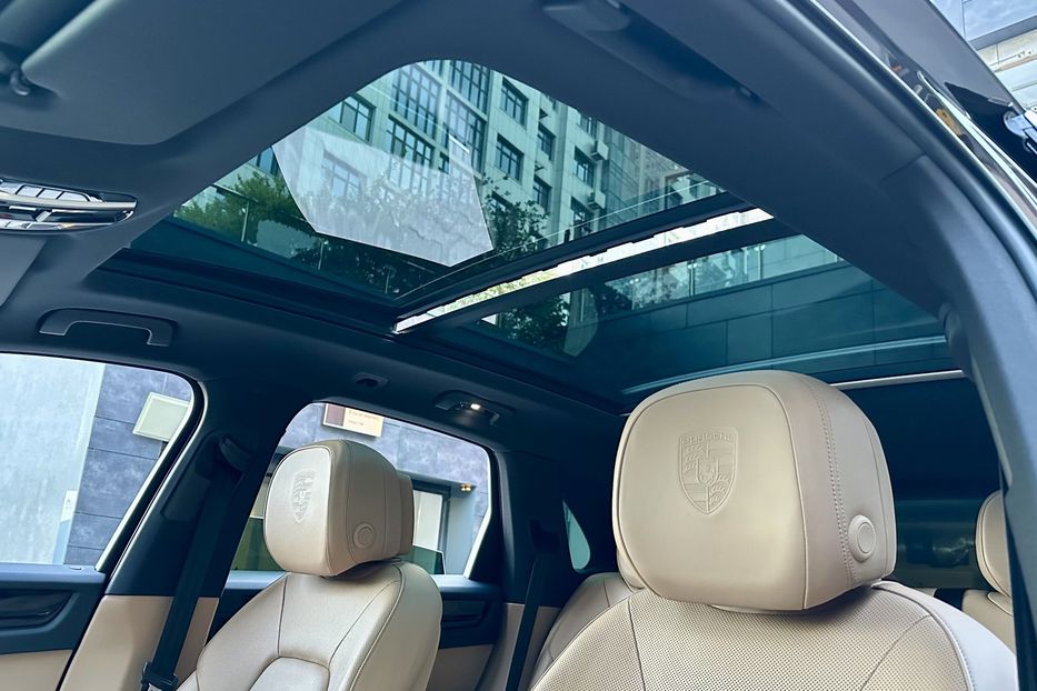 Продам Porsche Cayenne 2018 года в Киеве