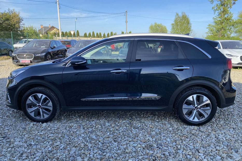 Продам Kia Niro ПідгрівсидінькермаСліпізониJBL 2021 года в Львове