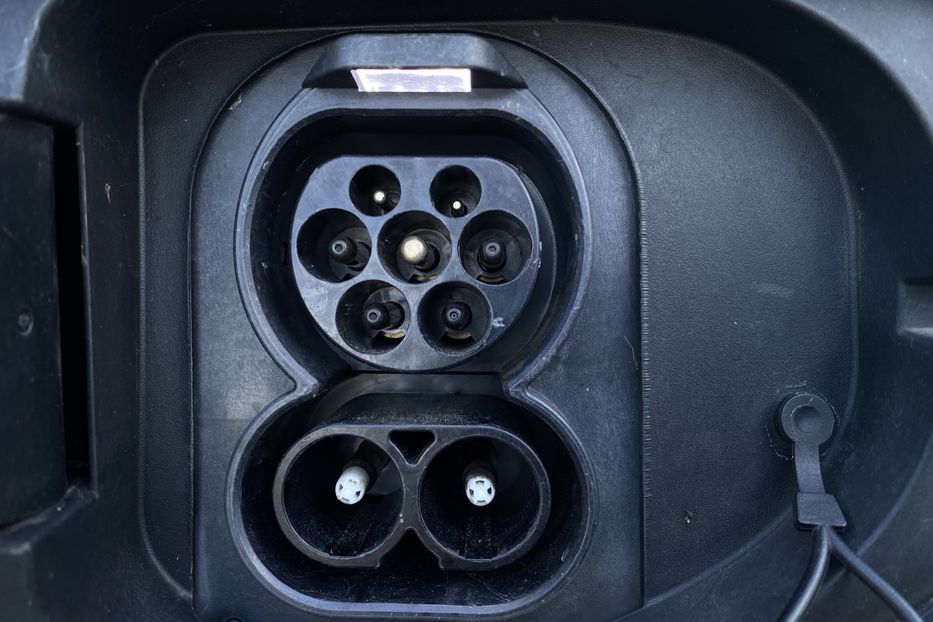 Продам Kia Niro ПідгрівсидінькермаСліпізониJBL 2021 года в Львове