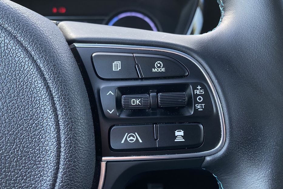 Продам Kia Niro ПідгрівсидінькермаСліпізониJBL 2021 года в Львове
