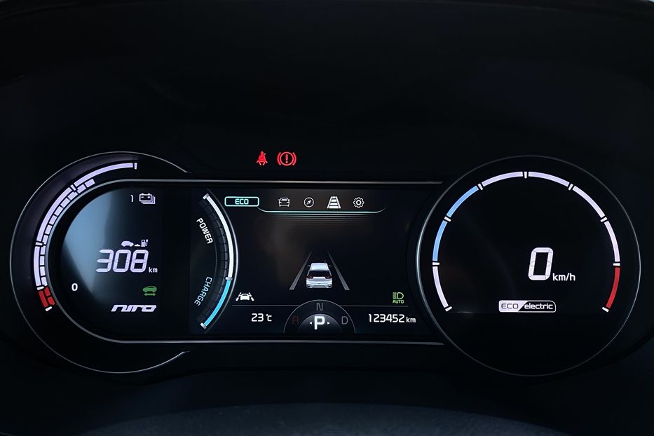 Продам Kia Niro ПідгрівсидінькермаСліпізониJBL 2021 года в Львове