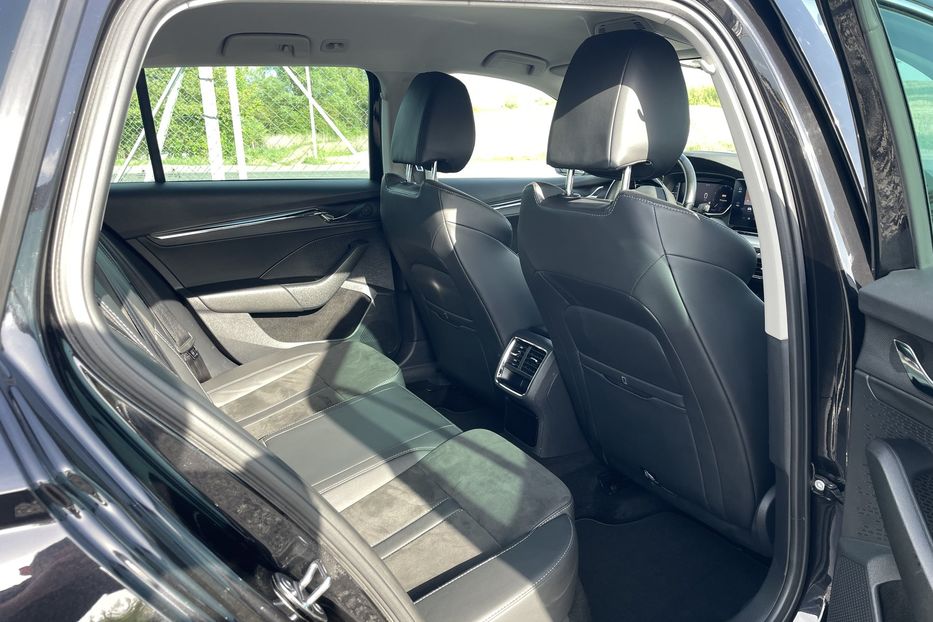 Продам Skoda Octavia  2.0 TDI 110kW 7-DSG Style 2021 года в Львове