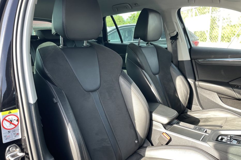 Продам Skoda Octavia  2.0 TDI 110kW 7-DSG Style 2021 года в Львове