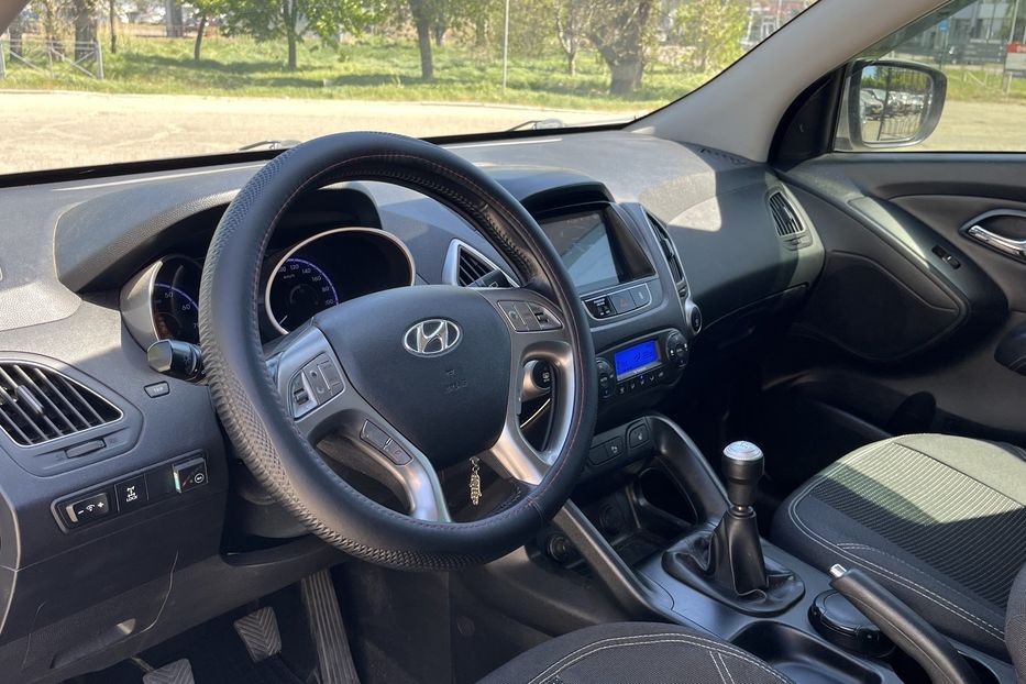 Продам Hyundai IX35 Oficial 4x4 2011 года в Николаеве