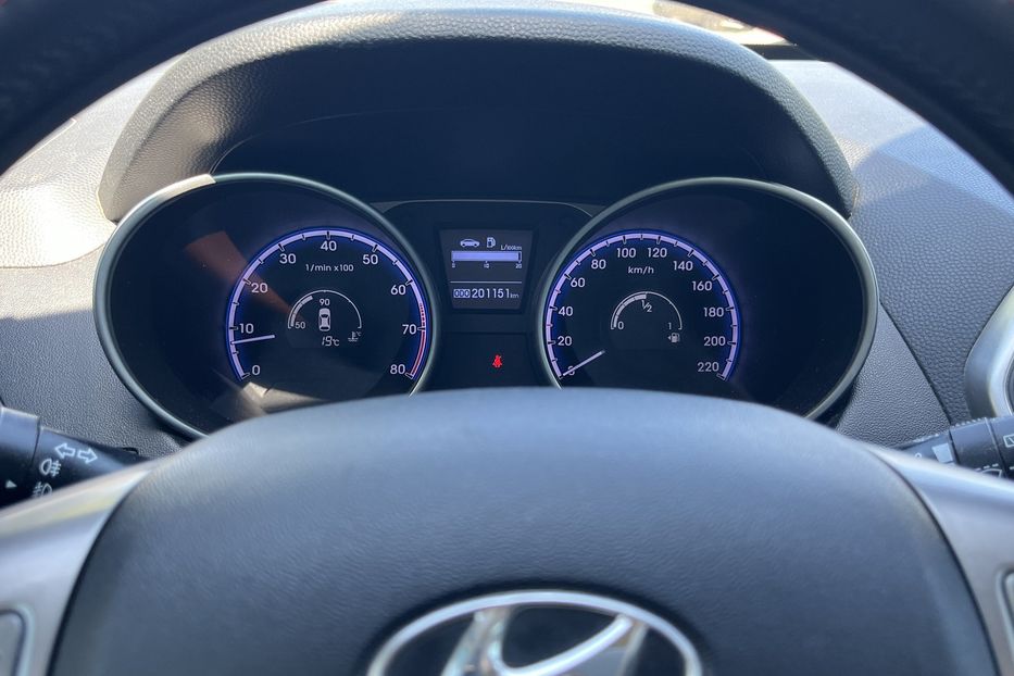 Продам Hyundai IX35 Oficial 4x4 2011 года в Николаеве
