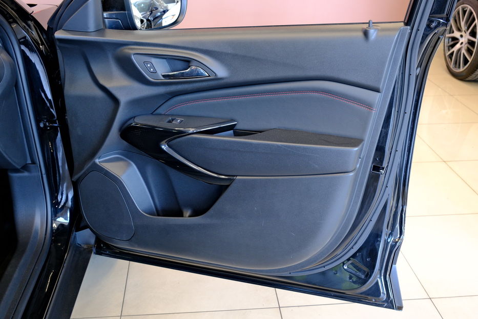 Продам Chevrolet Tracker Trax 2025 года в Одессе