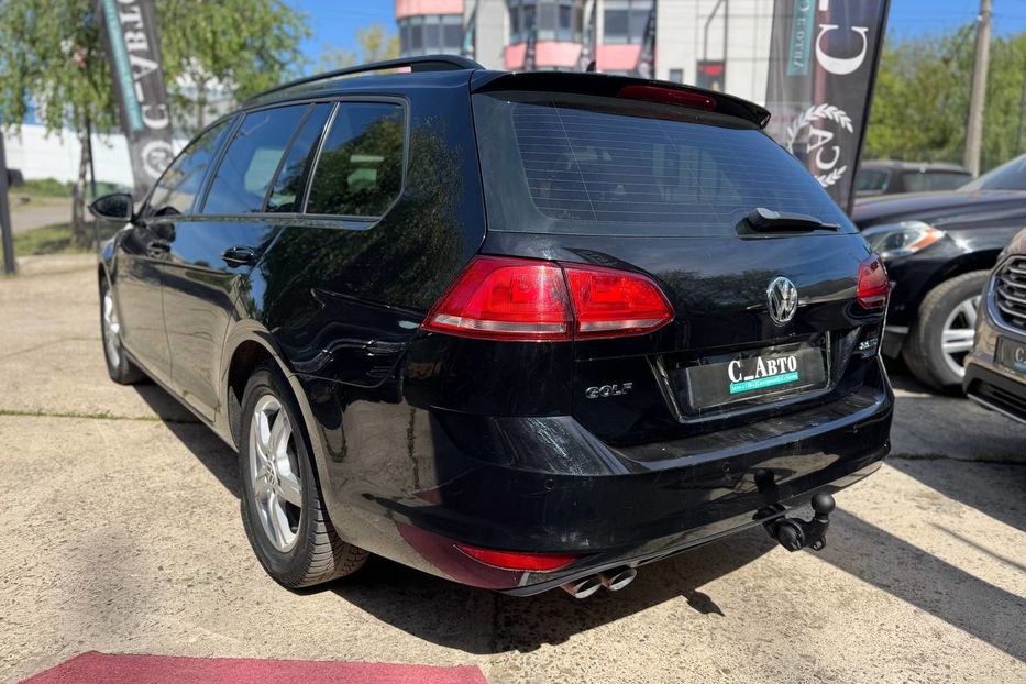 Продам Volkswagen Golf VII 2014 года в Черновцах