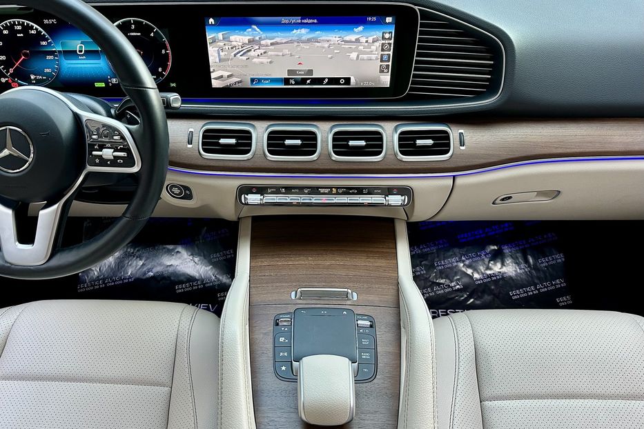 Продам Mercedes-Benz GLE-Class GLE 300D 2021 года в Киеве
