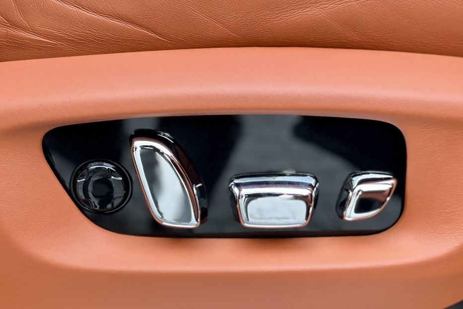Продам Rolls-Royce Cullinan 2019 года в Киеве