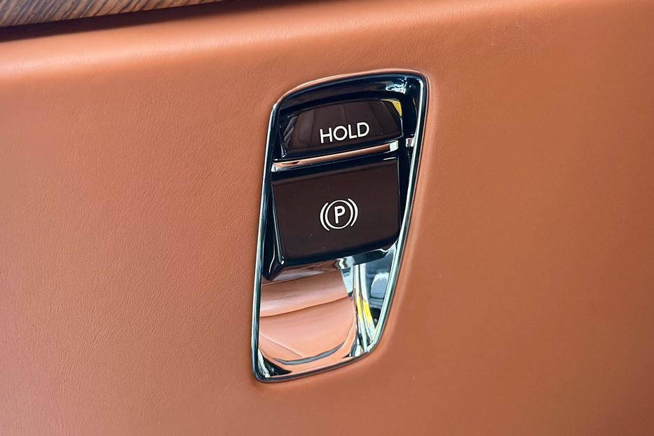 Продам Rolls-Royce Cullinan 2019 года в Киеве