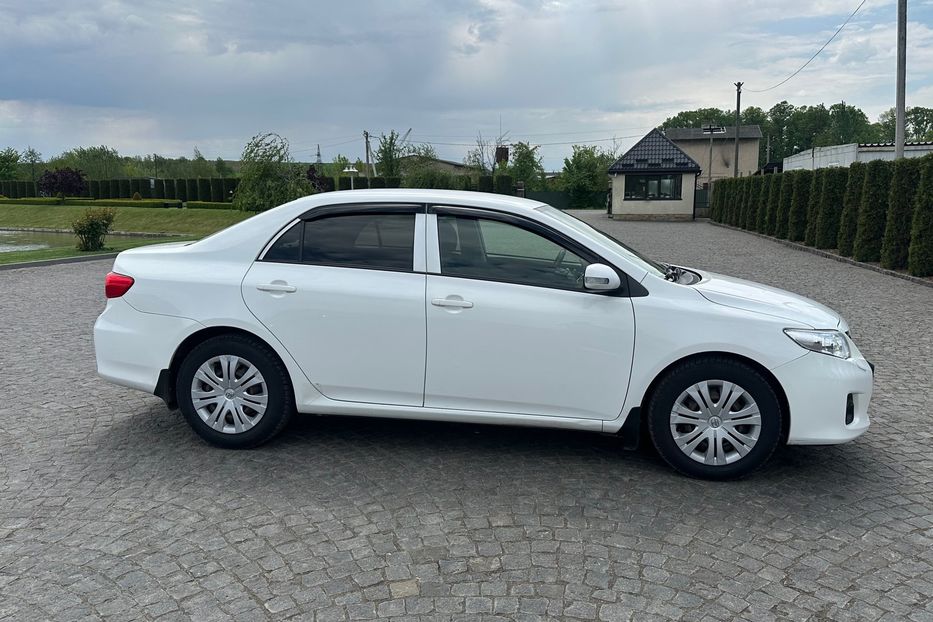 Продам Toyota Corolla 1.4 дизель два комплекта коліс 2013 года в Львове