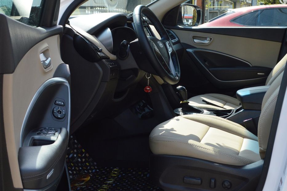Продам Hyundai Santa FE 2013 года в Одессе