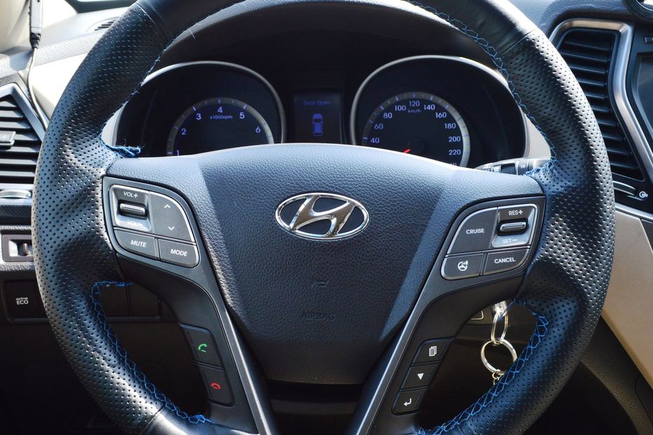 Продам Hyundai Santa FE 2013 года в Одессе