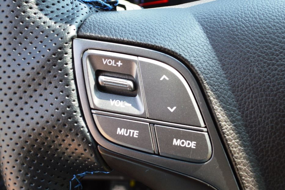 Продам Hyundai Santa FE 2013 года в Одессе