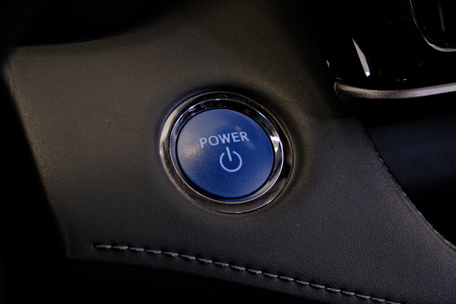 Продам Toyota Highlander Hybrid 2023 года в Одессе