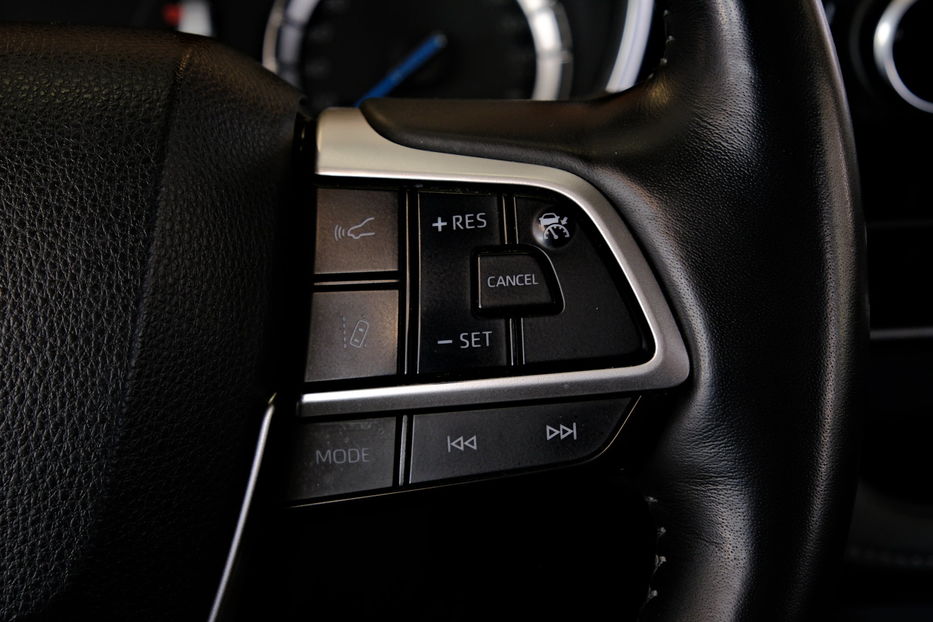 Продам Toyota Highlander Hybrid 2023 года в Одессе
