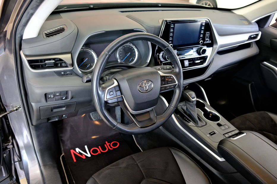 Продам Toyota Highlander Hybrid 2023 года в Одессе