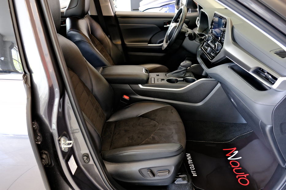 Продам Toyota Highlander Hybrid 2023 года в Одессе