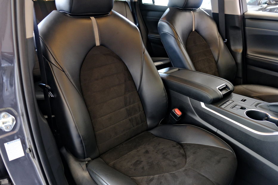 Продам Toyota Highlander Hybrid 2023 года в Одессе