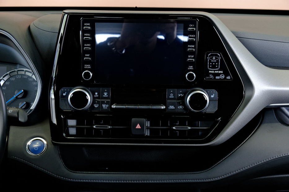 Продам Toyota Highlander Hybrid 2023 года в Одессе