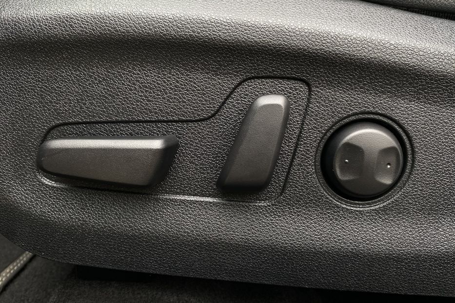 Продам Kia Niro 64kWhМакс.комплектаціяPrestige 2020 года в Львове