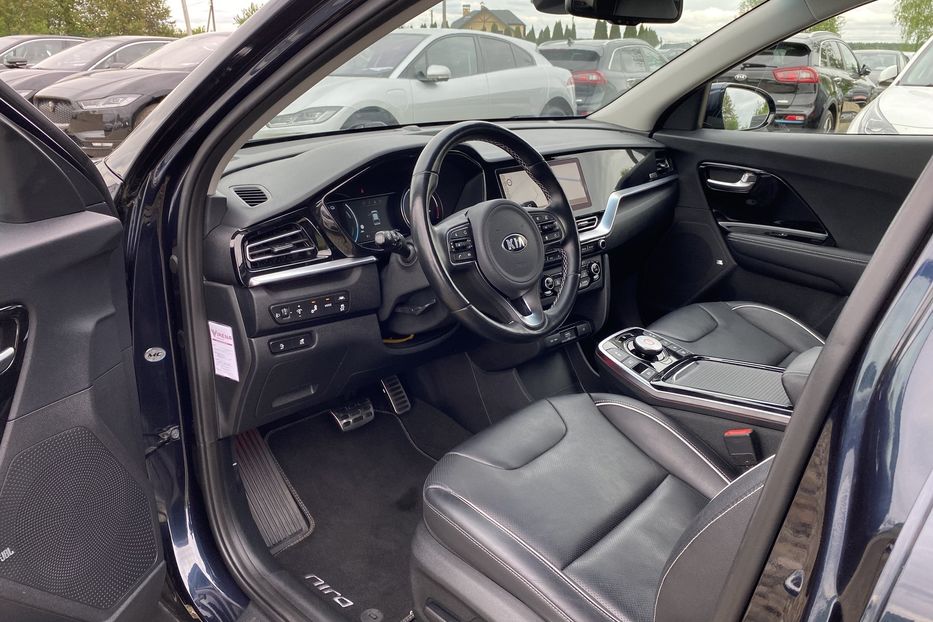 Продам Kia Niro 64kWhМакс.комплектаціяPrestige 2020 года в Львове