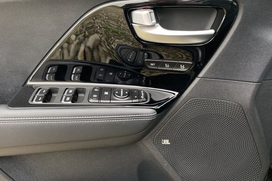 Продам Kia Niro 64kWhМакс.комплектаціяPrestige 2020 года в Львове