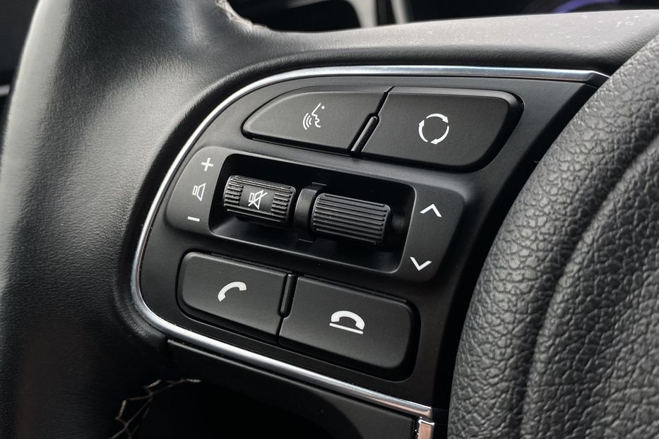 Продам Kia Niro 64kWhМакс.комплектаціяPrestige 2020 года в Львове
