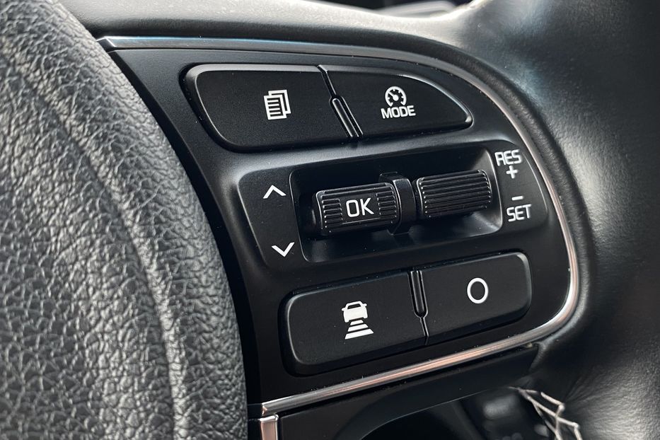 Продам Kia Niro 64kWhМакс.комплектаціяPrestige 2020 года в Львове