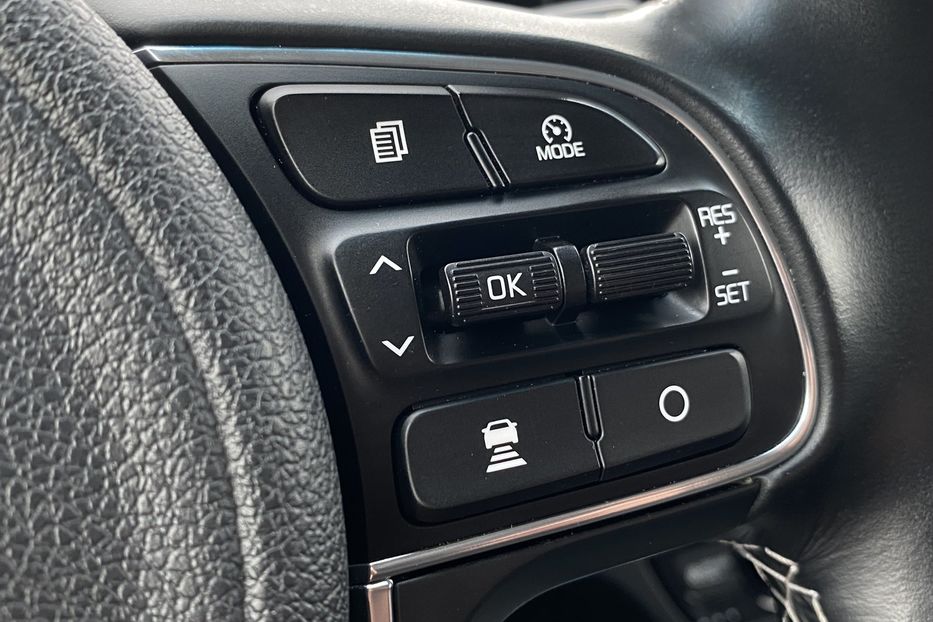 Продам Kia Niro 64kWhМакс.комплектаціяPrestige 2020 года в Львове