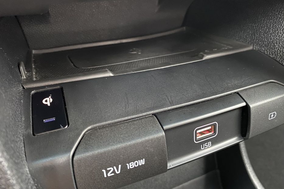 Продам Kia Niro 64kWhМакс.комплектаціяPrestige 2020 года в Львове