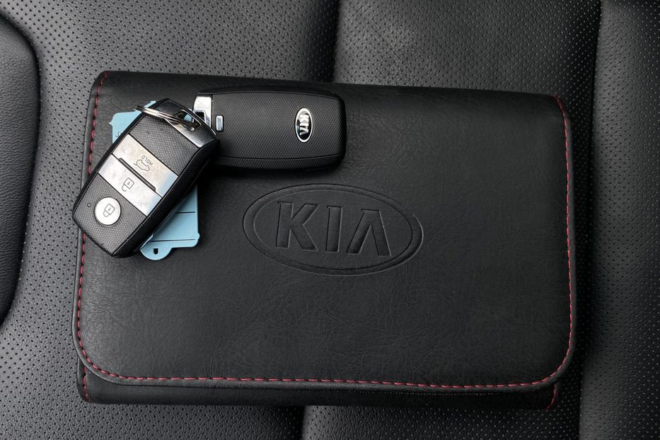 Продам Kia Niro 64kWhМакс.комплектаціяPrestige 2020 года в Львове