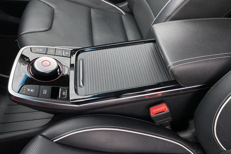 Продам Kia Niro 64kWhМакс.комплектаціяPrestige 2020 года в Львове