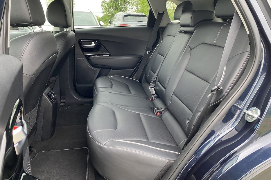 Продам Kia Niro 64kWhМакс.комплектаціяPrestige 2020 года в Львове