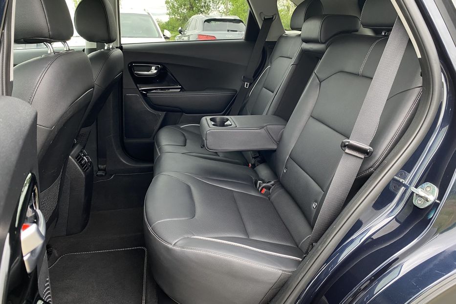 Продам Kia Niro 64kWhМакс.комплектаціяPrestige 2020 года в Львове