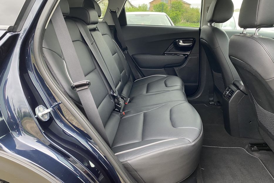 Продам Kia Niro 64kWhМакс.комплектаціяPrestige 2020 года в Львове