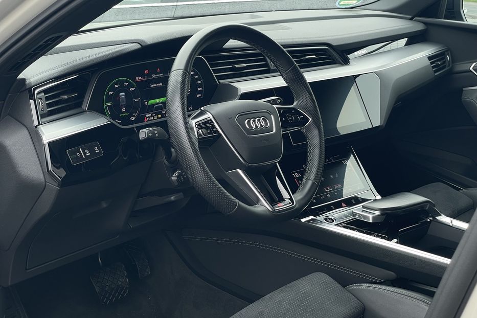 Продам Audi E-Tron 55 2022 года в Львове