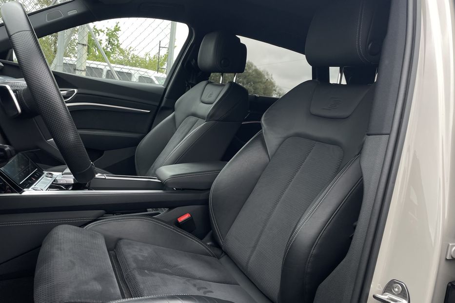 Продам Audi E-Tron 55 2022 года в Львове