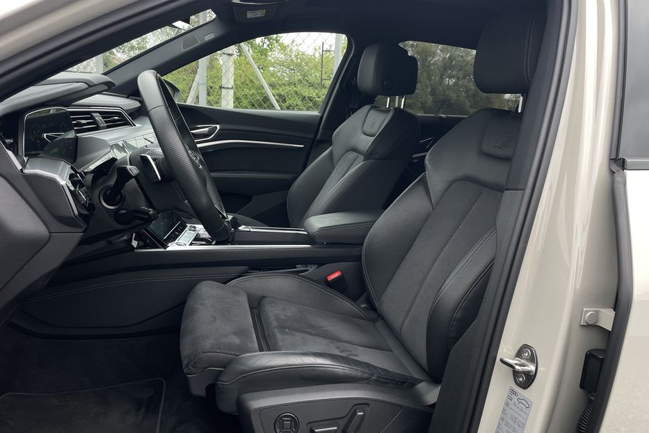 Продам Audi E-Tron 55 2022 года в Львове