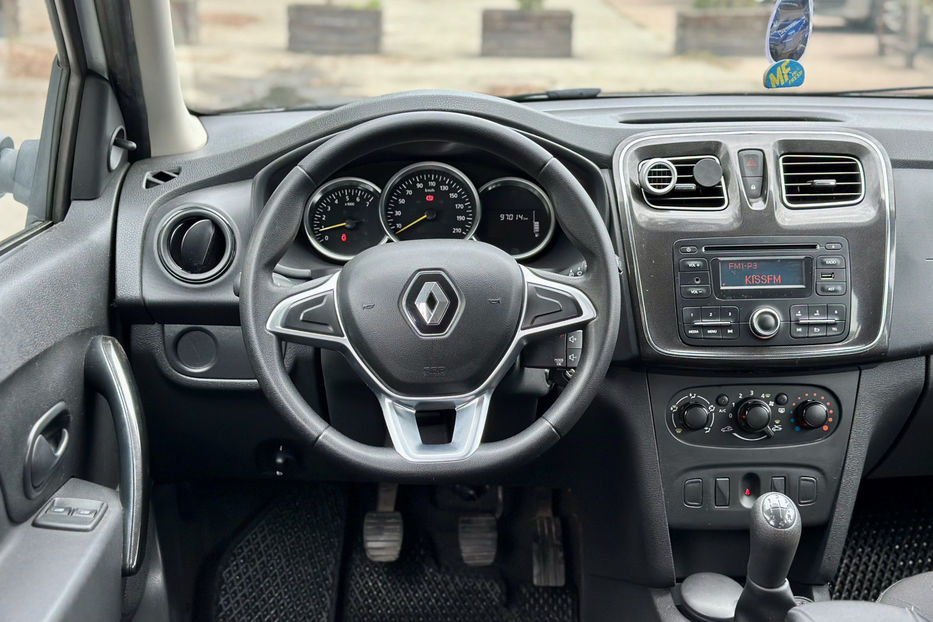 Продам Renault Logan 2017 года в Киеве