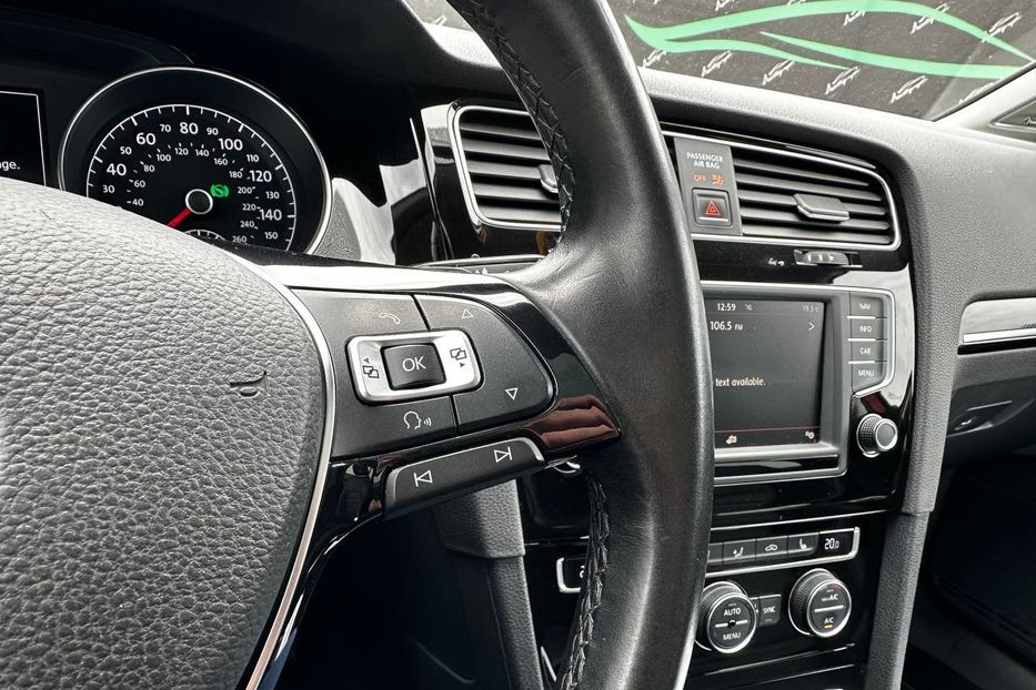 Продам Volkswagen Golf VII Tour 5G 2015 года в Киеве
