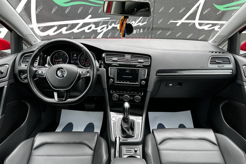 Продам Volkswagen Golf VII Tour 5G 2015 года в Киеве