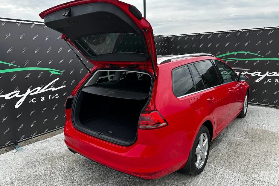 Продам Volkswagen Golf VII Tour 5G 2015 года в Киеве