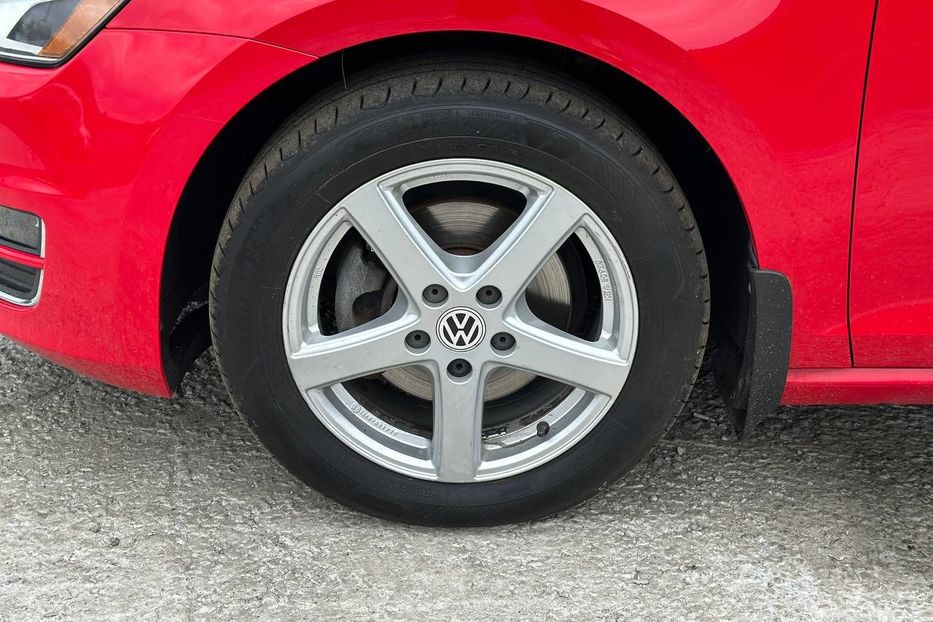 Продам Volkswagen Golf VII Tour 5G 2015 года в Киеве