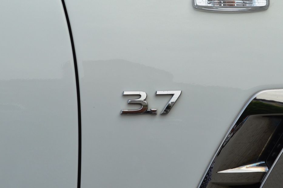 Продам Infiniti QX70 2013 года в Одессе
