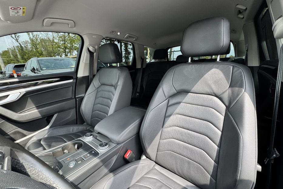Продам Volkswagen Touareg 2020 года в г. Умань, Черкасская область