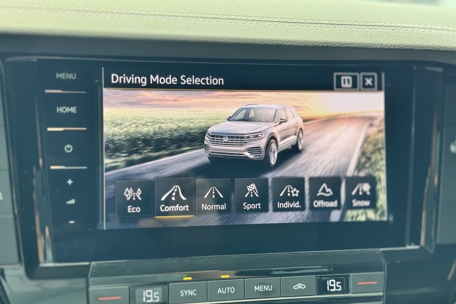 Продам Volkswagen Touareg 2020 года в г. Умань, Черкасская область