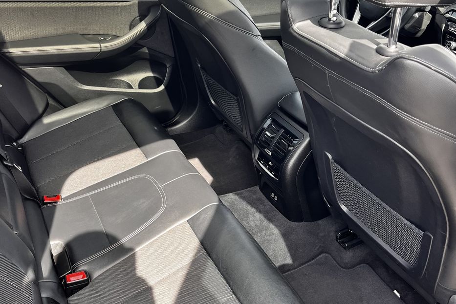 Продам BMW X3 LED NAVI KLIMA HYBRYD 4X4 2021 года в Житомире
