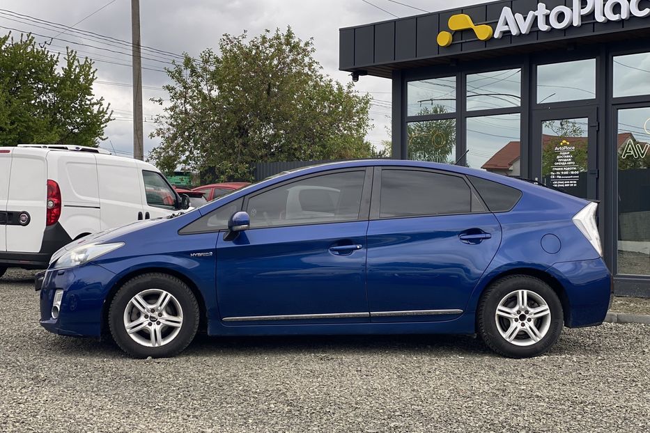 Продам Toyota Prius 2010 года в Луцке