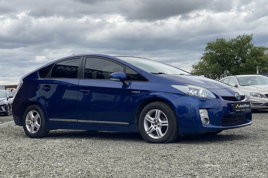Продам Toyota Prius 2010 года в Луцке